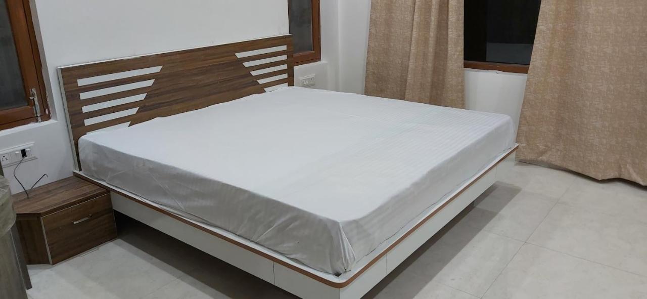 Solitude Inn Bnb Shimla Luaran gambar