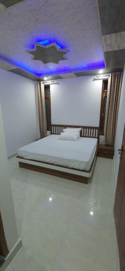 Solitude Inn Bnb Shimla Luaran gambar