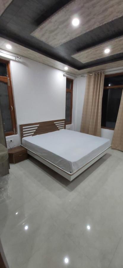 Solitude Inn Bnb Shimla Luaran gambar